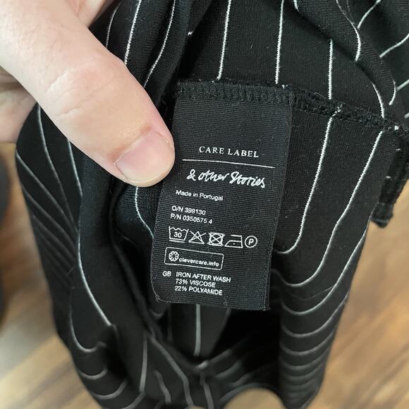 & OTHER STORIES Women’s Size 4 Striped T-Shirt Dress Black & White Knit Pullover - Picture 5 of 7